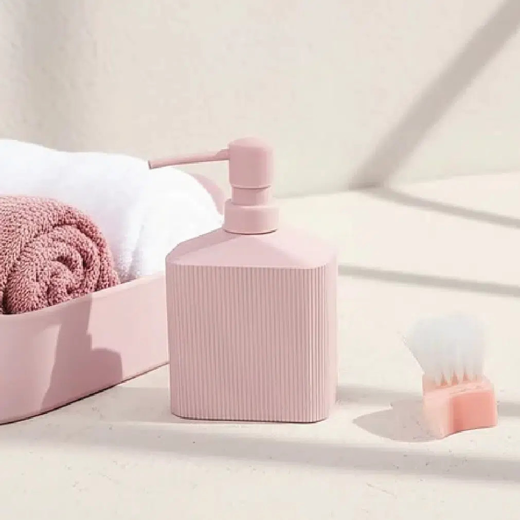 Ribbed Design Liquid Soap Dispenser – Pink & Black | thumbnail 3