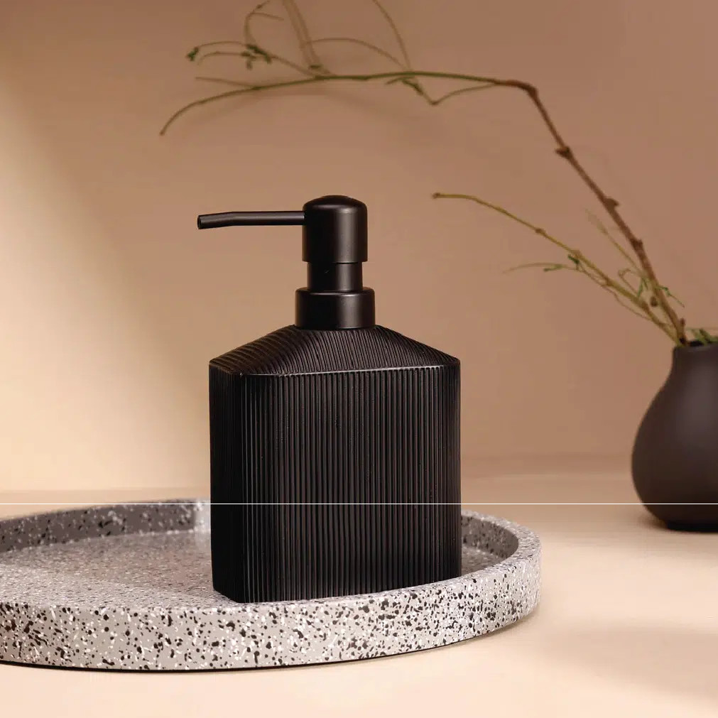 Ribbed Design Liquid Soap Dispenser – Pink & Black | thumbnail 5